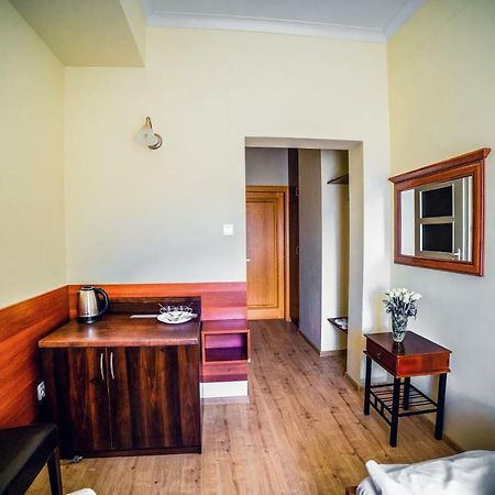 קילצה Hotel Hellada מראה חיצוני תמונה