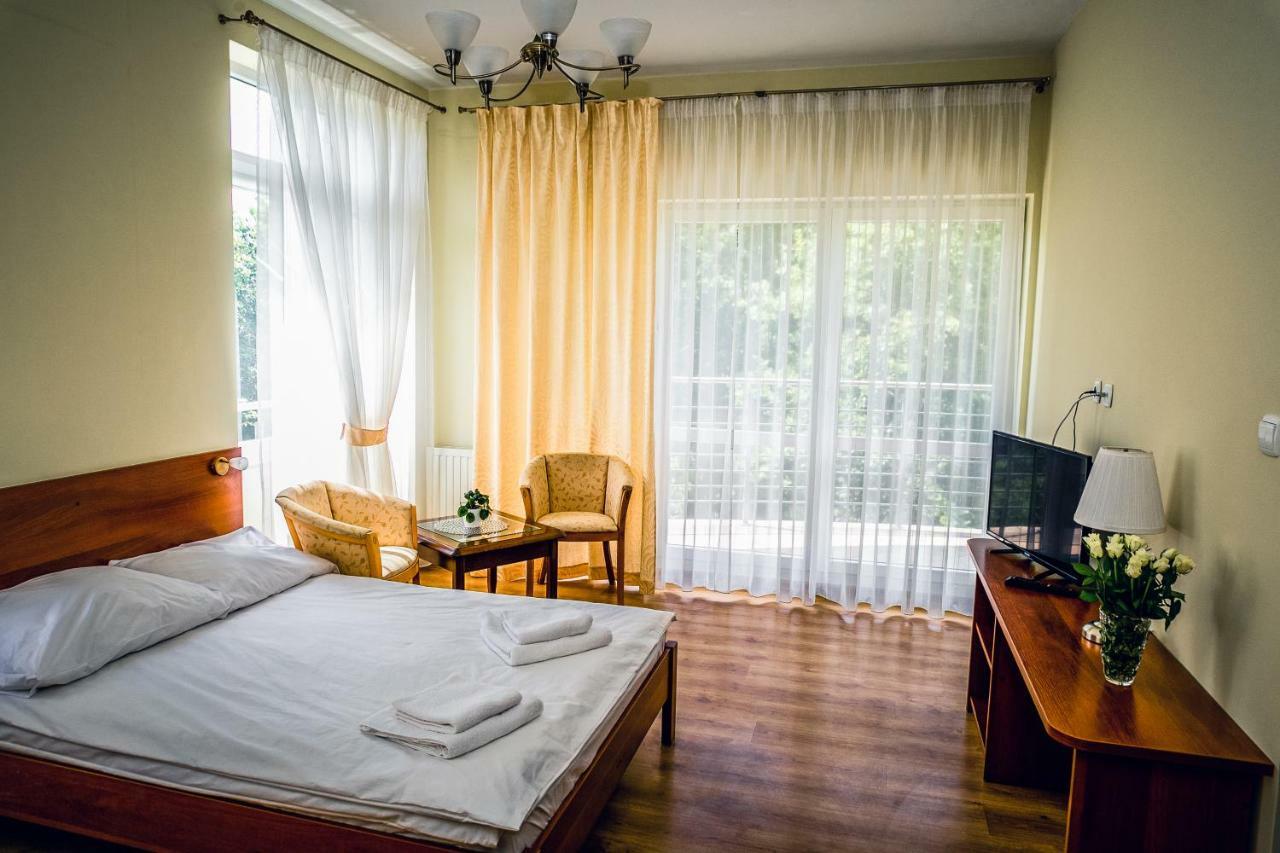 קילצה Hotel Hellada מראה חיצוני תמונה